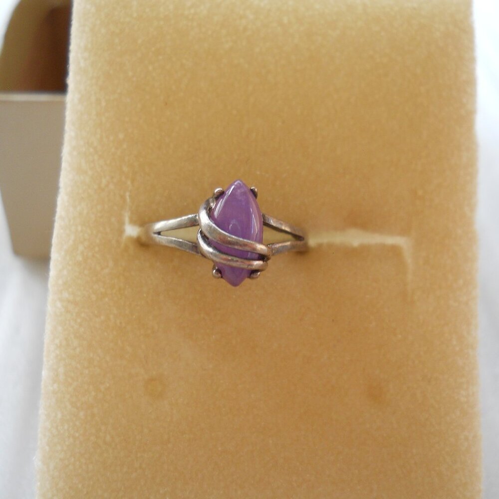 Avon - Sterling Lavender Jade Ring  330
